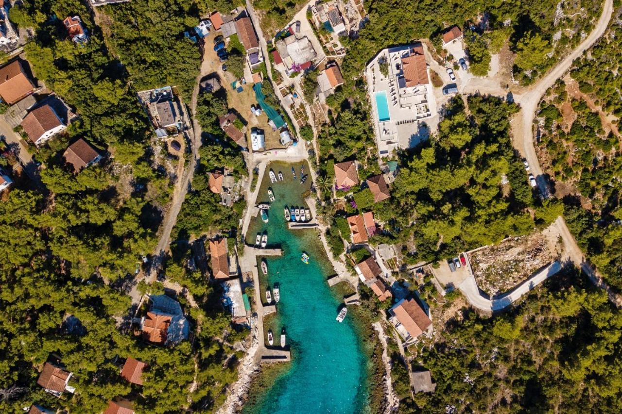 Holiday Hvar Lux Basina Buitenkant foto
