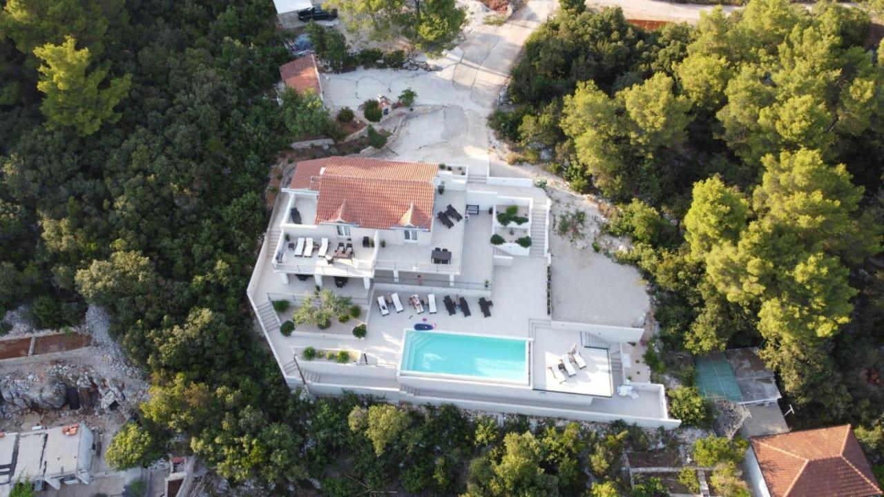 Holiday Hvar Lux Basina Buitenkant foto