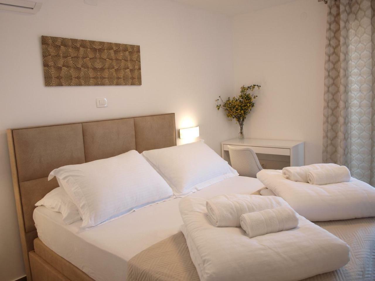Holiday Hvar Lux Basina Buitenkant foto