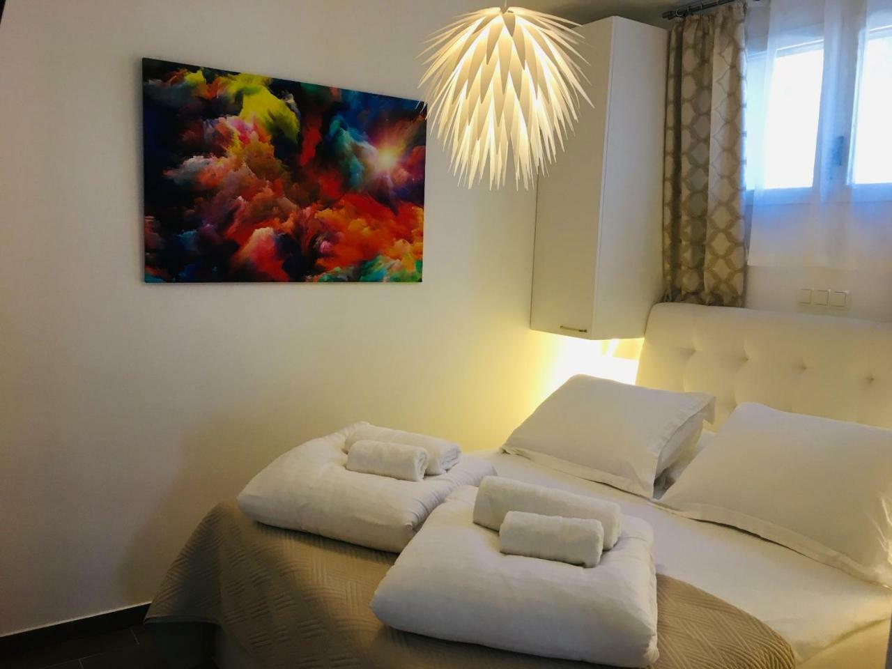 Holiday Hvar Lux Basina Buitenkant foto